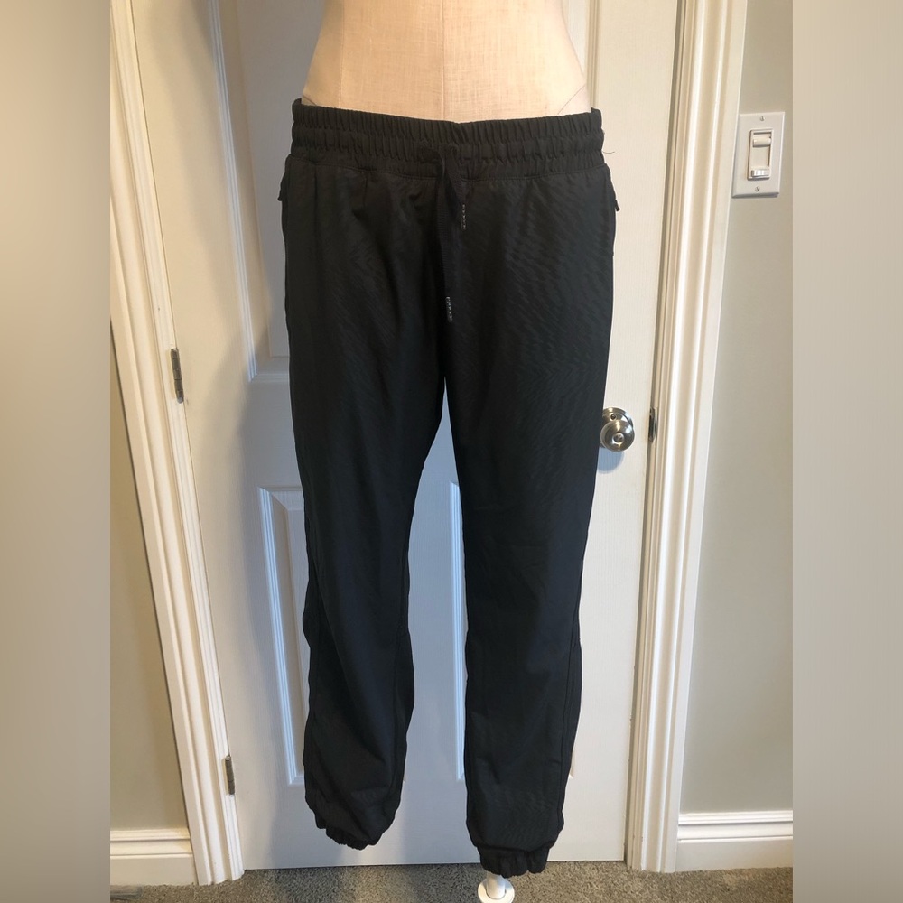 Lululemon athletica jogging pants